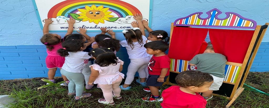 OlivaDayCare Vilma Oliva DayCare Sarasota Rainbow Learning Center Children playing