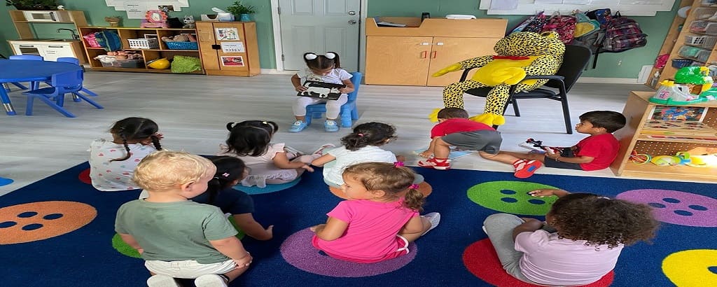 OlivaDayCare Vilma Oliva DayCare Sarasota Rainbow Learning Center children learning